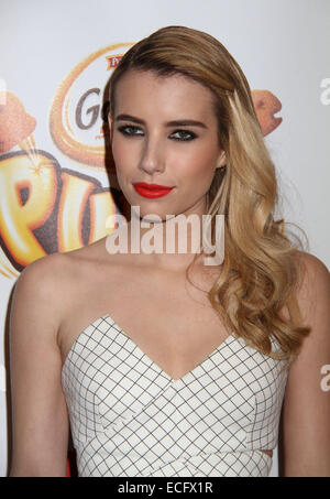 New York, New York, USA. Dec 12, 2014. L'actrice Emma Roberts assiste à la Z100's Jingle Ball 2014 arrivants tenue tenue au Madison Square Garden. © ZUMAPRESS.com/Alamy Kaszerman Nancy/Live News Banque D'Images