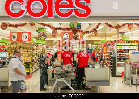 Australian coles supermarché dans warriewood shopping mall, Sydney, Australie Banque D'Images