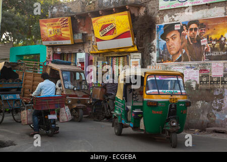 Scène de rue d'Agra, Uttar Pradesh, Inde Banque D'Images