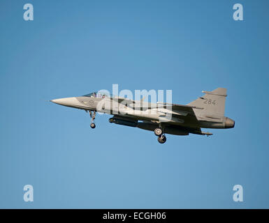 Saab Gripen suédois n° 284 avions de chasse près de RAF Lossiemouth, en Écosse. 9355 SCO. Banque D'Images