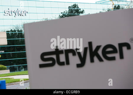 Un immeuble de bureaux occupé par l'équipement médical et bouilloire appareil Stryker. Banque D'Images