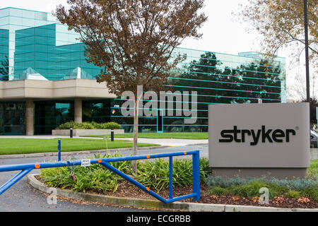 Un immeuble de bureaux occupé par l'équipement médical et bouilloire appareil Stryker. Banque D'Images