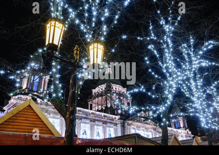 Les lumières de Noël à Belfast City Hall Banque D'Images