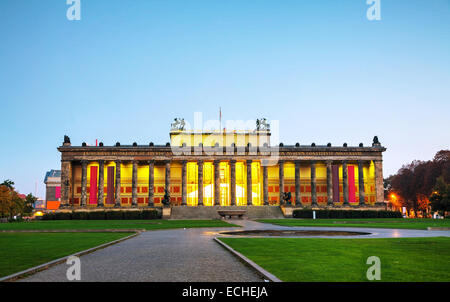 Altes Museum building le matin à Berlin, Allemagne Banque D'Images