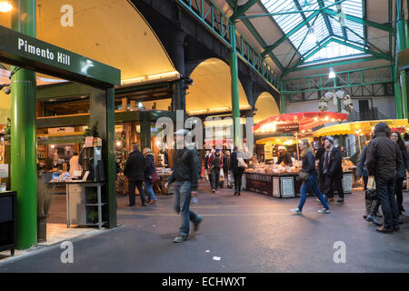 Prises de vue générale de la célèbre Borough Market basé sur la rive sud Banque D'Images