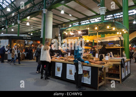 Prises de vue générale de la célèbre Borough Market basé sur la rive sud Banque D'Images