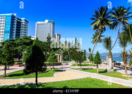 La place principale de la ville sur le front de mer à Nha Trang Viêt Nam Banque D'Images