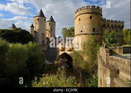 France, Moselle, Metz, la Porte des Allemands (les Allemands) porte sur la Seille est un vestige de l'ancienne enceinte médiévale Banque D'Images