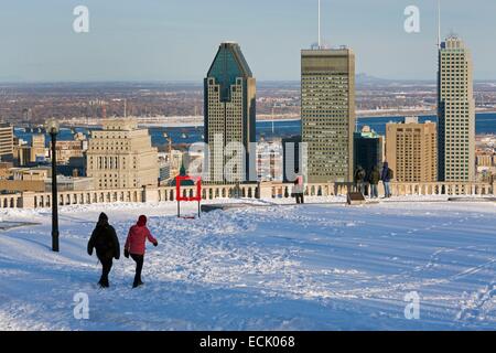 Canada, Québec, Montréal en hiver, le centre-ville et ses gratte-ciel du belvédère Kondiaronk Banque D'Images