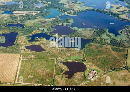 France, Indre, Migne, les étangs de la Brenne parc régional (vue aérienne) Banque D'Images