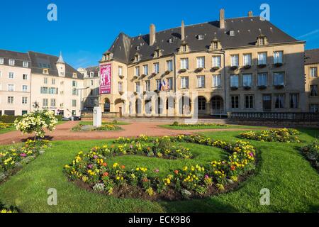 France, Moselle, Thionville, la vieille ville, l'hôtel de ville construit entre 1634 et 1637 dans un style post-Renaissance Luxembourg Banque D'Images