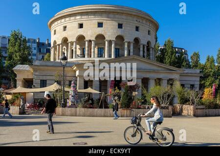 France, Paris, place de la bataille de Stalingrad, Villette Rotonde ou barrière Saint-Martin construite juste avant la révolution par l'architecte Claude Nicolas Ledoux dans le cadre de l'Farmers-General mur (l'un des murs de la ville de Paris) Banque D'Images