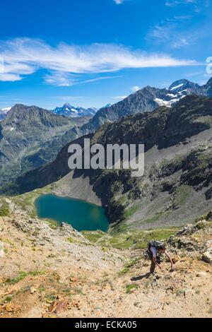 France, Isère, Parc National des Ecrins, vallée de Veneon, Plan Vianney lac (alt : 2250 m) à partir de la brèche du Périer (alt : 2491 m) Banque D'Images