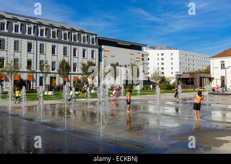 France, Isère, Grenoble, l'Éco Quartier de Bonne, Grenoble a reçu le Grand Prix national EcoQuartier 2009 pour la ZAC de Bonne (Zone d'aménagement mixte) Banque D'Images