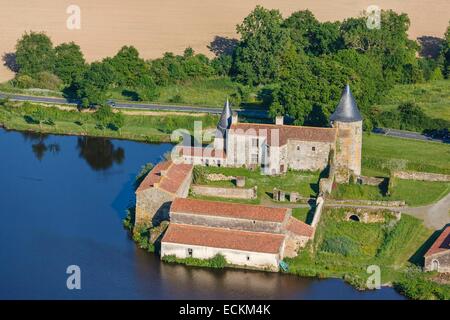 France, Vendée, Saint Martin des noyers, la Greve Château (vue aérienne) Banque D'Images