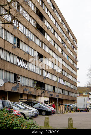 Scholey House, sur la succession, Winstanley adjacent à Clapham Junction station, et géré par Wandsworth Conseil. Banque D'Images