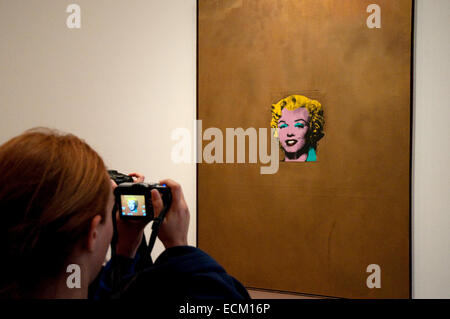 USA, New York, Manhattan, Museum of Modern Art, MOMA, Gold Marilyn Monroe par Andy Warhol Banque D'Images