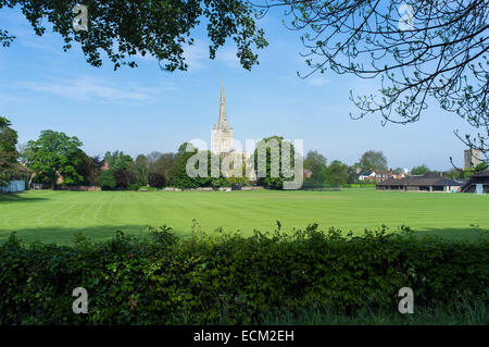 Cathédrale de Norwich à partir de l'ensemble de l'école Riverside rois du Jeu Banque D'Images