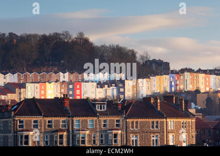 Maisons mitoyennes dans Clifton et condensats chauds en bois. Bristol. L'Angleterre. UK. Banque D'Images