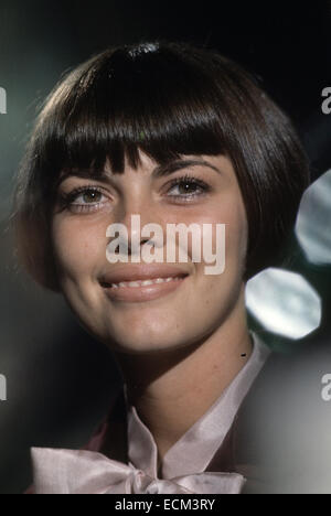 MIREILLE MATHIEU le chanteur français en 1989 Banque D'Images