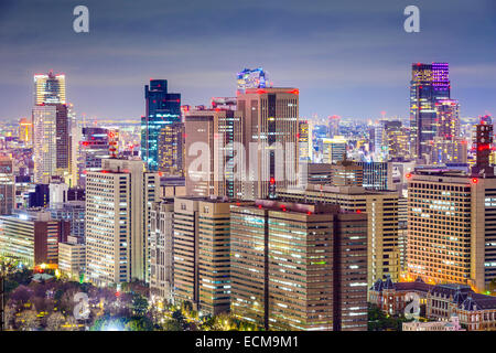 Bâtiments de bureau dans la ville de District Chiyoda, Tokyo, Japon. Banque D'Images