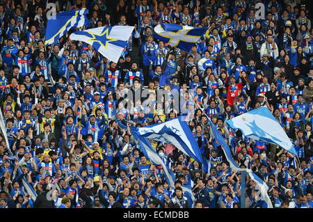 Kanagawa, Japon. 13 Décembre, 2014. Montedio Yamagata fans Football/soccer : 94e Coupe de l'empereur match final entre Gamba Osaka 3-1 Montedio Yamagata chez Nissan Stadium à Kanagawa, Japon . © AFLO/Alamy Live News Banque D'Images