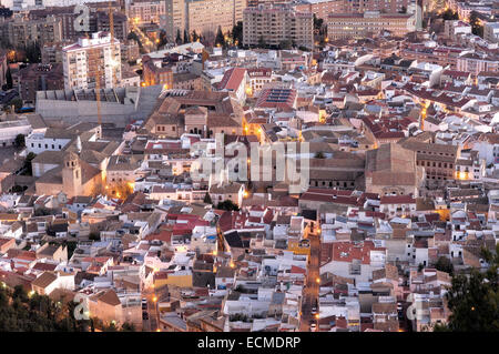 Jaen vue depuis le château de Saint Catalina, Andalousie, Espagne, Europe Banque D'Images