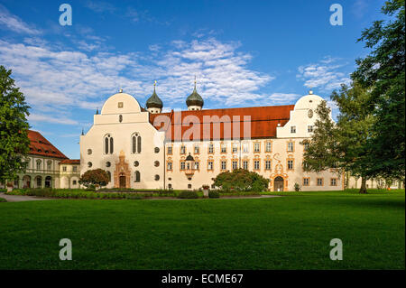 Basilique de Saint Benoît porte monastère, cloître, monastère Benediktbeuern, Benediktbeuern, Haute-Bavière, Bavière Banque D'Images