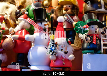 Marché de Noël, Chriskindlesmarkt à Nuremberg, Middle Franconia, Bavaria, Germany, Europe Banque D'Images