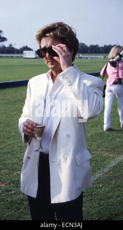 Fashion designer David Emanuel au Berkshire Polo Club vers juin 1986 Banque D'Images