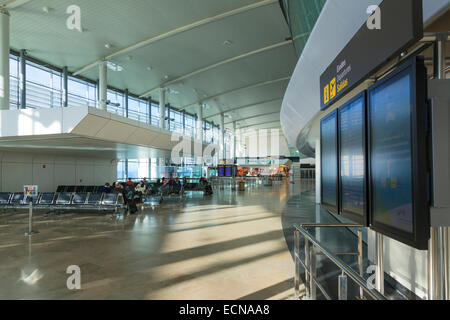 Hall de départ tranquille à l'Aéroport de Valence Banque D'Images