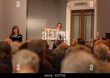 Le 17 décembre 2014 - Articles de collection privée de la fin Mary Soames, Winston Churchill's last enfant survivant a été mise aux enchères chez Sotheby's à Londres. La vente comprennent plusieurs des biens personnels qu'entouré Lady Soames y compris les peintures de Churchill, des lettres et des photographies. © Grant Vélaires/ZUMA/ZUMAPRESS.com/Alamy fil Live News Banque D'Images