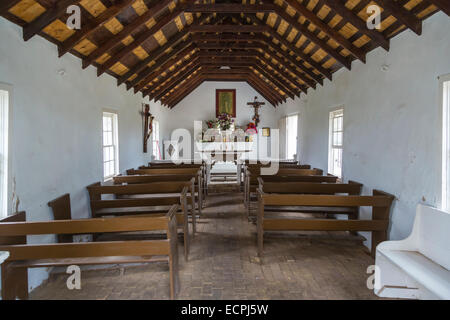 Intérieur de la chapelle de la Lomita près de Mission, Texas, USA. Banque D'Images