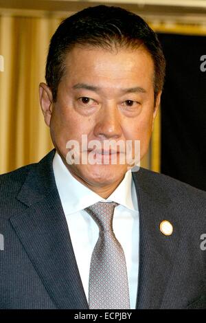 Tatsunori Hara, le 17 décembre 2014 - Baseball : Tatsunori Hara manager de Yomiuri Giants assiste à la conférence de presse au Club des correspondants étrangers du Japon le 17 décembre 2014 à Tokyo, Japon. Le baseball superstars et Hideki Matsui va à l'organisme de bienfaisance "TOMODACHI Baseball jeu' pour encourager les enfants à Tohoku et améliorer la relation forte entre l'Amérique et les enfants japonais à travers le baseball. L'événement aura lieu dans le Tokyo Dome le 21 mars 2015. (Photo de Rodrigo Reyes Marin/AFLO) Banque D'Images