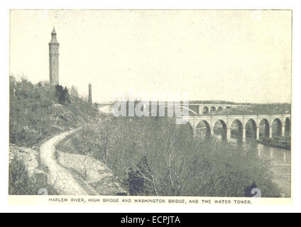 Cette illustration de 1893 de la série de King's *New York City* représente la rivière Harlem, avec le High Bridge et le Washington Bridge visibles. L'image comprend également le Water Tower, qui présente les monuments emblématiques de New York à la fin du XIXe siècle. Banque D'Images