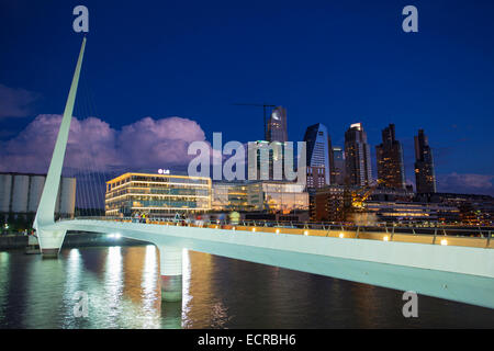 Puente de la Mujer, Puerto Madero. Buenos Aires, Argentine. Banque D'Images