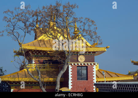 Namo Buddha Shrine au sommet d'une colline à 1982 mètres important site de pèlerinage bouddhiste près de Panauti Népal Banque D'Images