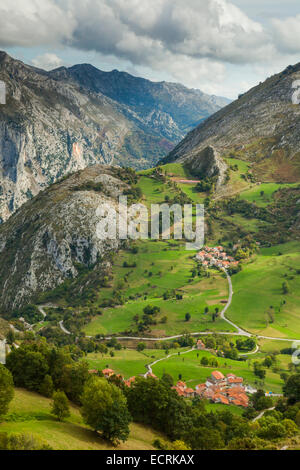 Parc national des Picos de Europa, près du village de Beges, Cantabrie, Espagne. Banque D'Images