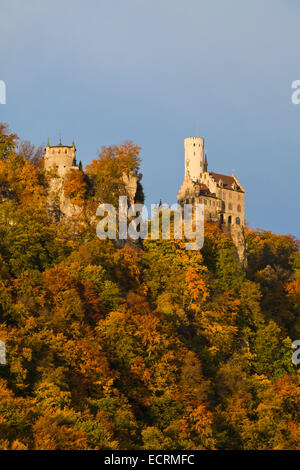 Château de Lichtenstein, PRÈS DE HONAU, Jura souabe, Bade-Wurtemberg, Allemagne Banque D'Images