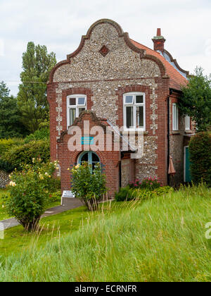 Musée construit pour loger sa collection de coquilles par Sir Alfred en 1915 Glandford Jodrell dans Norfolk Banque D'Images