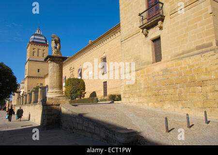 L'hôpital de Santiago, 16e siècle, Úbeda, Jaén province, Andalusia, Spain, Europe Banque D'Images