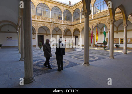 Palacio de las Cadenas, 16e siècle, par l'architecte Andrés de Vandelvira, aujourd'hui Mairie, Úbeda, province de Jaén, Espagne, Europe Banque D'Images