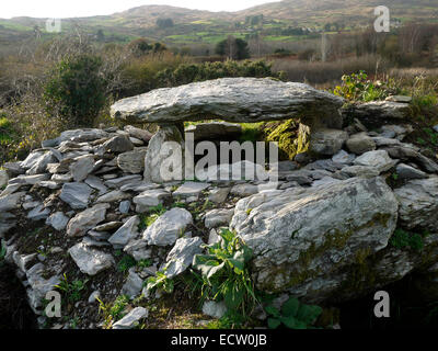 Four de séchage du maïs près du château à Castledonovan, près de Drimoleague, comté de Cork, Irlande Banque D'Images