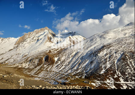 Neige éternelle à 3381m d'altitude, Ladakh, Inde Banque D'Images