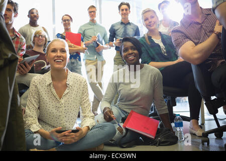 Au cours de l'écoute des étudiants de l'université séminaire Banque D'Images