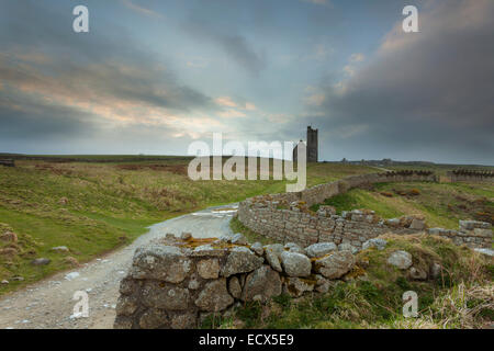 Ciel orageux sur Lundy Island au large de la côte nord du Devon, Angleterre. Banque D'Images