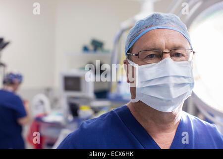 Portrait du chirurgien à l'hôpital masqués Banque D'Images