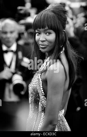 CANNES, FRANCE - 17 MAI : Naomi Campbell assiste à la première de 'Biutiful' pendant le 63e Festival de Cannes le 17 mai 2010 Banque D'Images