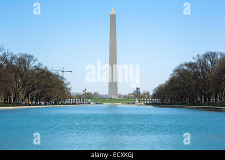 Réflexion de Washington Monument à nouveau reflecting pool de Lincoln Memorial Banque D'Images