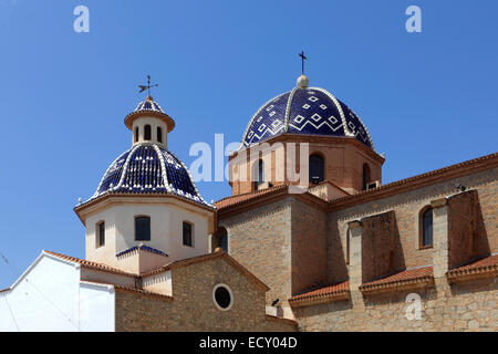 L'église au dôme bleu de la Vierge del Consuelo, ville d'Altea, Costa Blanca, Espagne, Europe. Banque D'Images